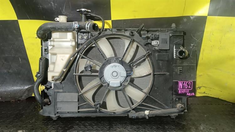 Радиатор основной Тойота Аква в Вельске 116562