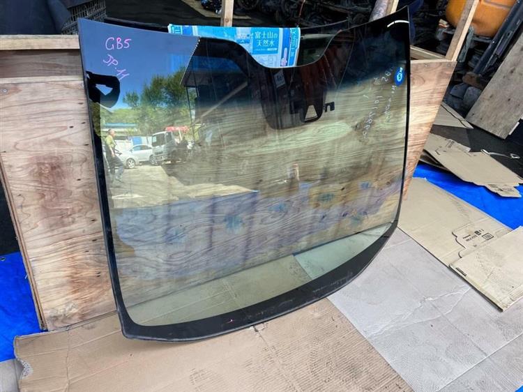 Лобовое стекло Хонда Фрид в Вельске 245685