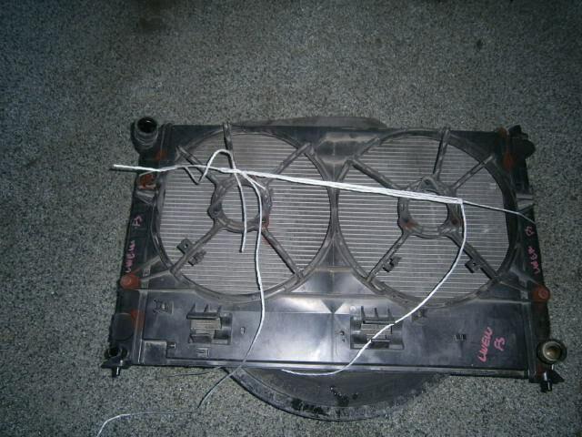 Диффузор радиатора Мазда МПВ в Вельске 31233