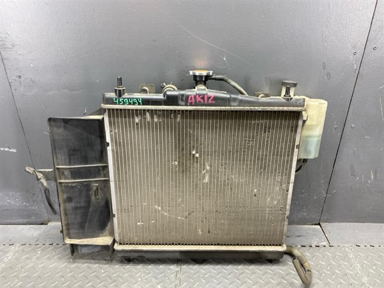 Радиатор основной Ниссан Марч в Вельске 459494