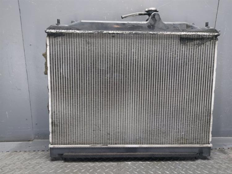 Радиатор основной Ниссан Серена в Вельске 476433