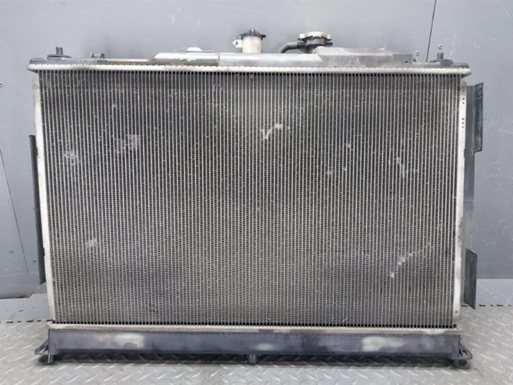 Радиатор основной Мазда МПВ в Вельске 476752